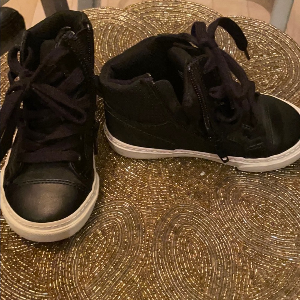 Gap toddler black high top boots